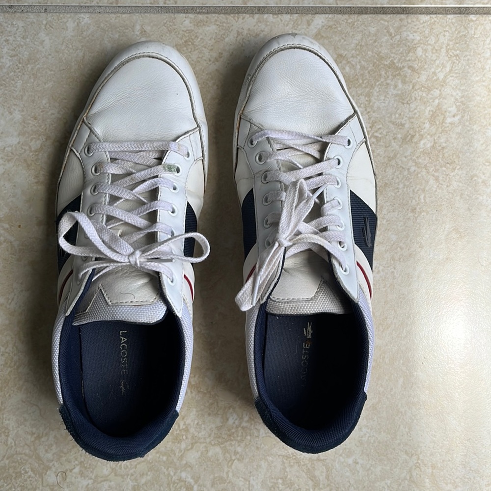 LACOSTE mens sneakers size 10.5 white/navy/red- very good condition!